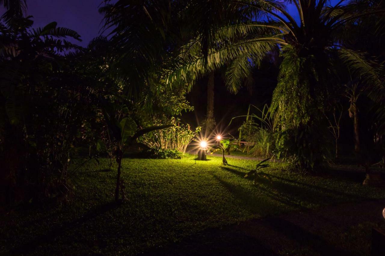 Villa Aathid Garden Khao Lak Esterno foto